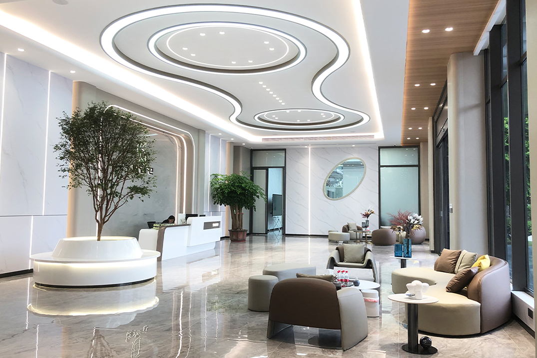 365英国上市集团电竞·美妆领航者